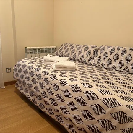 Apartamentos El Espolon Logroño Buitenkant foto